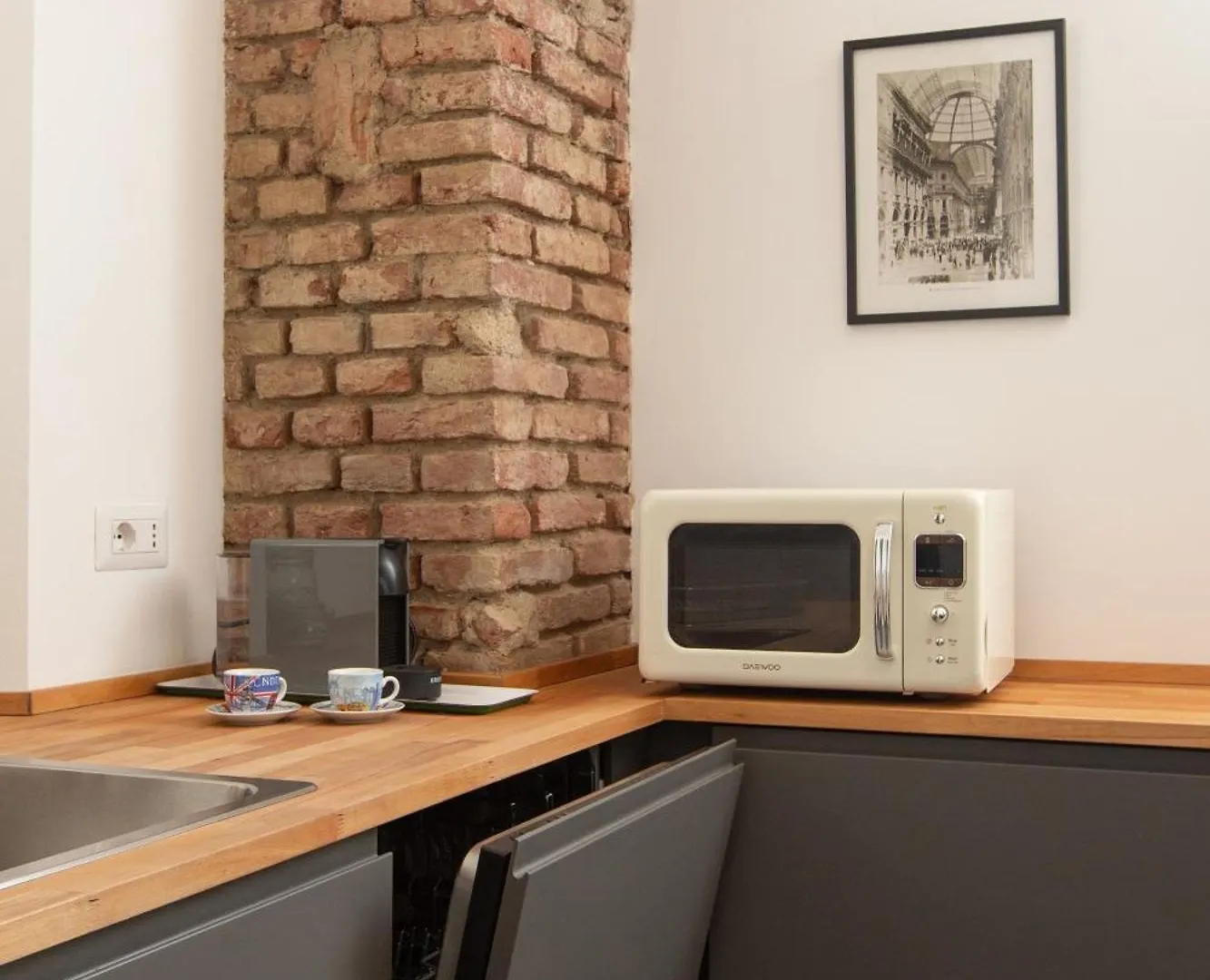 Design Lab - New Exclusive Apartment Milan